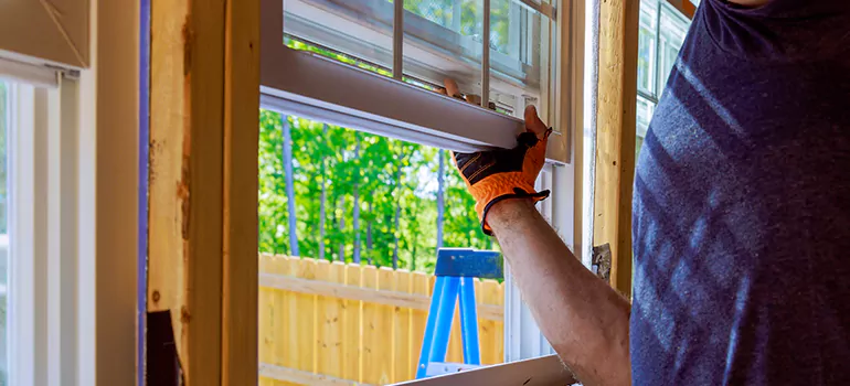 >Bay Window Curtain Rail Track in Sunny Isles Beach, FL